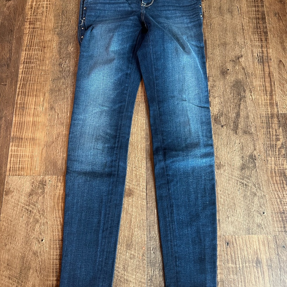 Ariat skinny jeans. - Picture 2 of 3